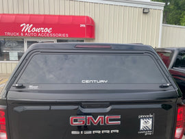 Used Chevy Silverado 2019-2025 6.5' short bed used topper LOCATION: N-2-2 CODE: CKB