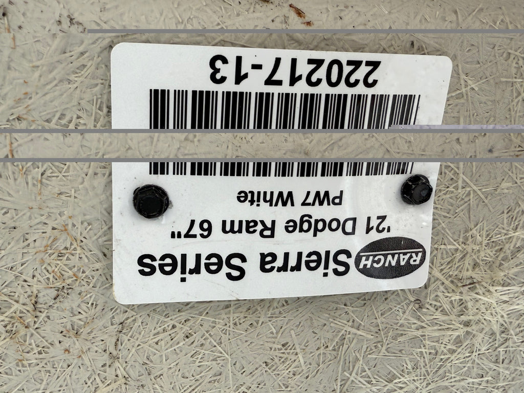 Used Dodge Ram Crew Cab 5.7 extra Short Bed fiberglass truck cap topper fits 2019-2025 LOCATION: A-3-2  CODE: CNMM522