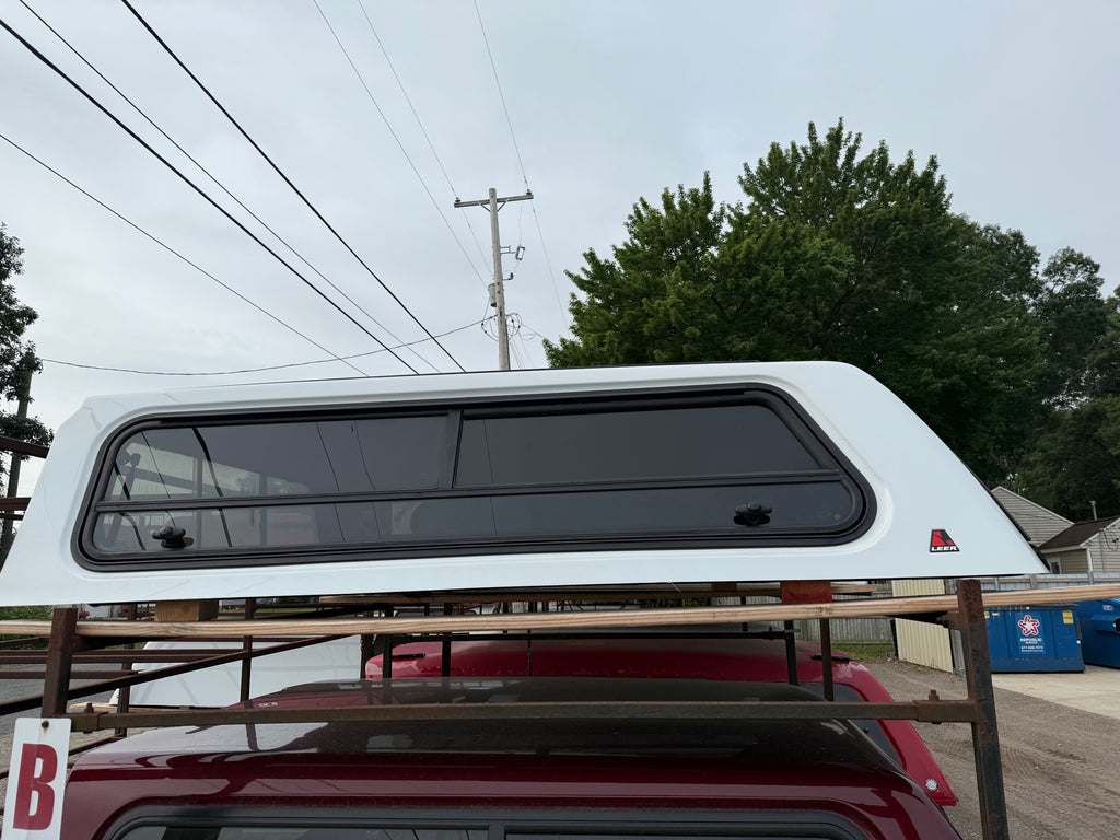 Used GMC Sierra 1500 2019-2025 Crew 6.5' short bed truck topper LOCATION: B-1-3 CODE: CBP
