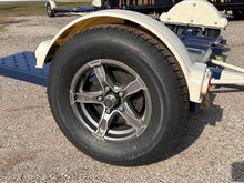 Load image into Gallery viewer, Tow Dolly - Master Tow 80THDEB 80" Electric brakes