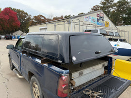 Used Ford F150 5.5' extra short Box 2004-2008 Fiberglass Lid UA Black color Code: CL2510-17a Location: B-5-2
