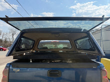 Load image into Gallery viewer, Used Chevy Silverado 1999-2006 6.5' long bed used topper LOCATION: A-3-2 CODE: CL2603-30b