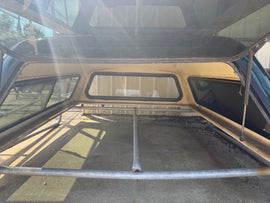 Used Chevy Silverado / GMC Sierra 2014-2018 1500 EXT cab 6.5'  short bed used topper LOCATION: N-1-1 Code: CMR