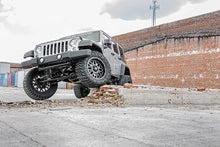 Load image into Gallery viewer, jeep-lift-kit_681s-installed-brick-crawl_3.jpg