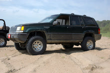 Load image into Gallery viewer, jeep-lift-kit_688n2-installed.jpg