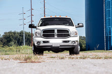 Load image into Gallery viewer, lights-20-inch-dodge-mounts_70568-white-ram-3500-front_1_1.jpg